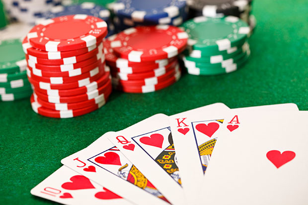 Organiser une partie de Poker payante n'est pas une infraction.