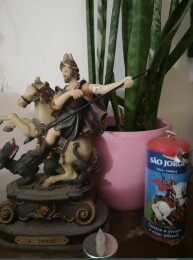 Hoje dia 23 abril dia de São Jorge Partilho con...